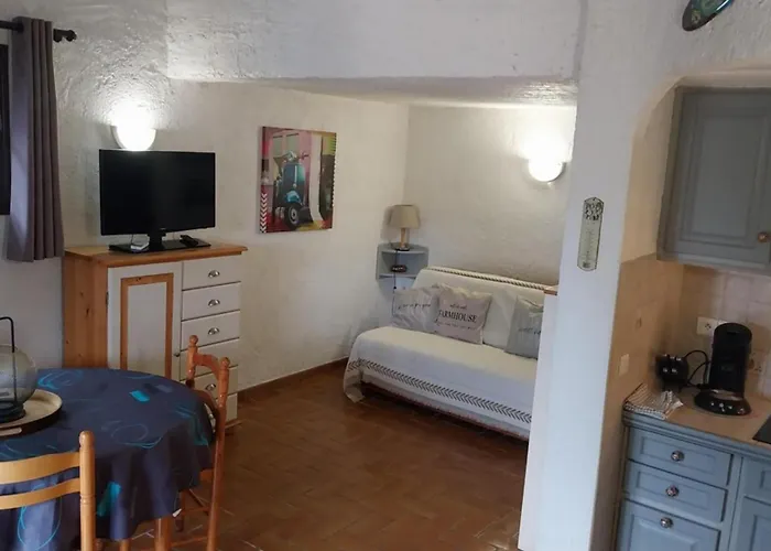 Апартаменты L Ensolleillade A St Aygulf